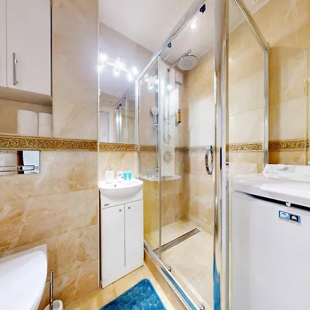 Apartment Magnolia Deluxe Center Anielewicza Warsaw
