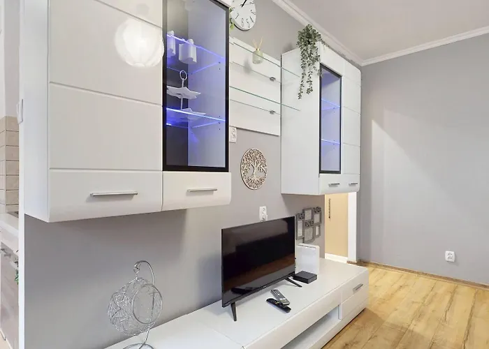 Magnolia Deluxe Center Anielewicza *