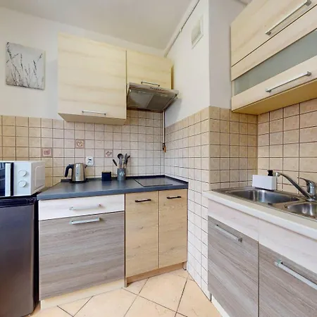 Magnolia Deluxe Center Anielewicza