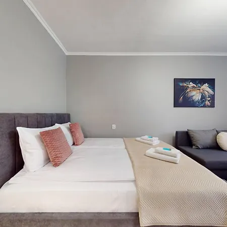 Magnolia Deluxe Center Anielewicza